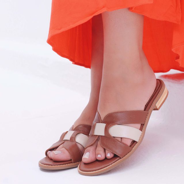 Sandália Rasteira - CORAÇÃO - Chocolate e Off White - 862.01
