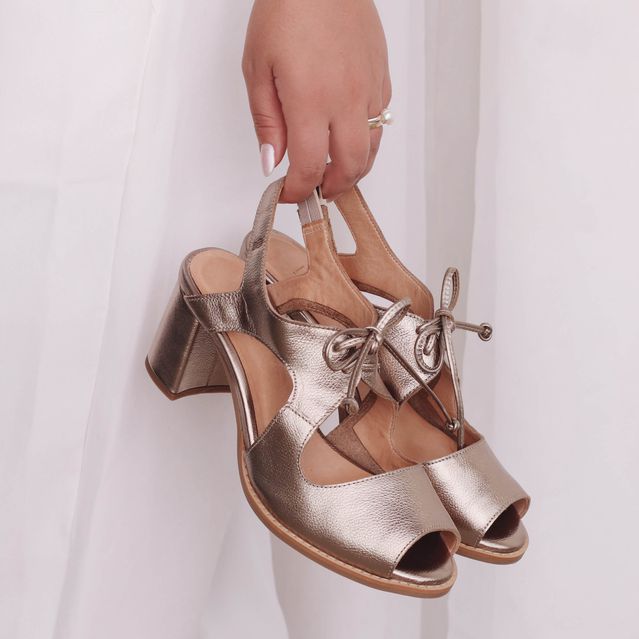 Sandália Salto Grosso - CONQUISTA - Champagne - 177.53