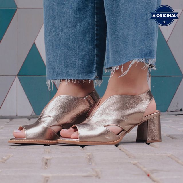 Sandália Peep Toe Champagne - VENEZA