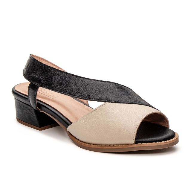 Sandália - RITMO - Off White e Preta - 965.58