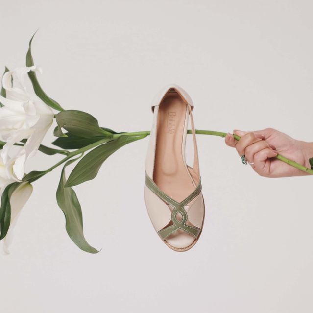 Sapato Peep Toe CUIDADO - Sálvia e Off White - 965.22