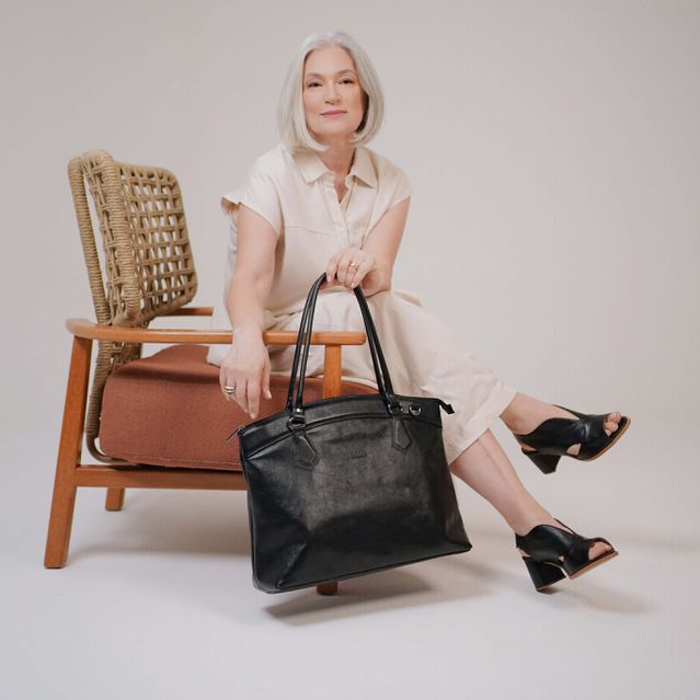 Bolsa de Couro para Notebook ROTINA - Preta