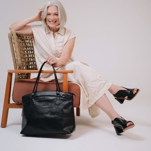 Bolsa de Couro para Notebook ROTINA - Preta