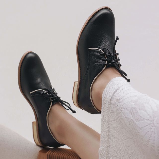 Sapato Oxford VIVER - Preto e Off White 250.03