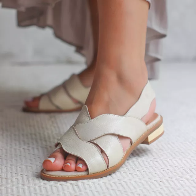 Sandália Rasteira - ONDAS - Off White - 842.91 