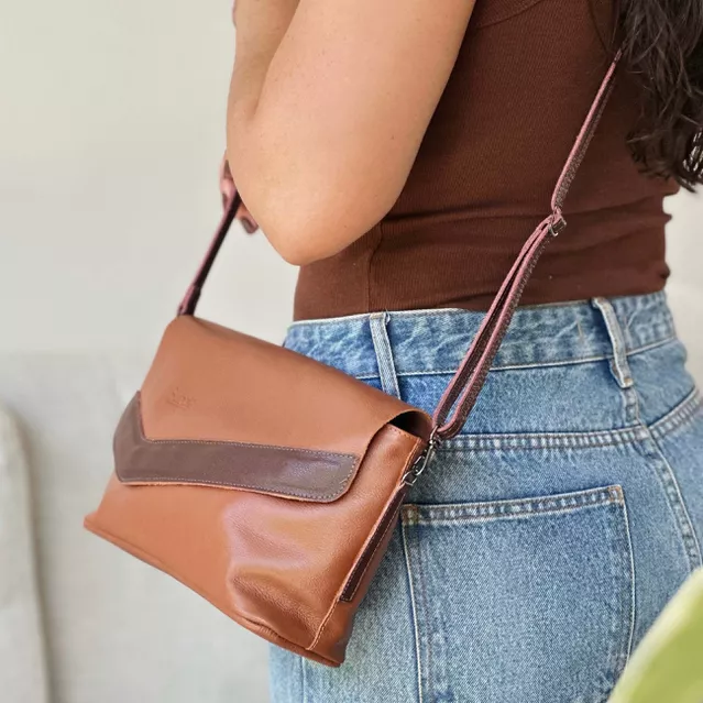 Bolsa de Couro - LUZ - Chocolate e Madeira