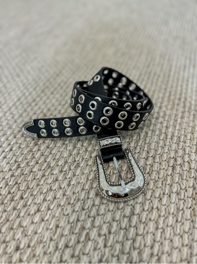 Cinto Fivela Ilhós Preto