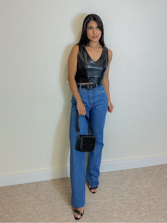 Cropped Couro Fake Zíper Preto