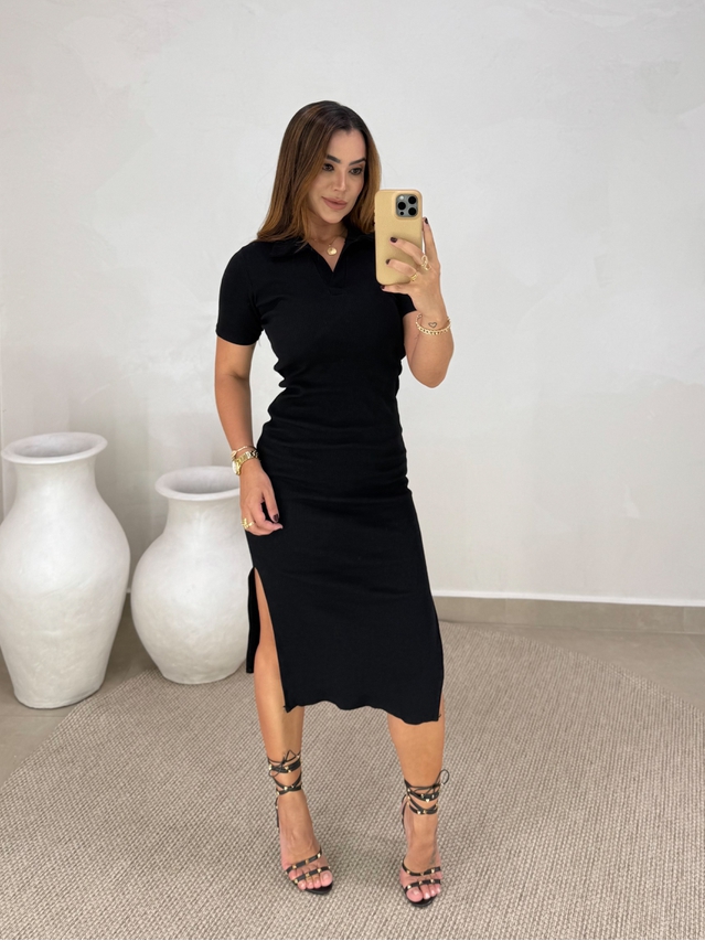 Vestido Canelado Gola Polo Preto