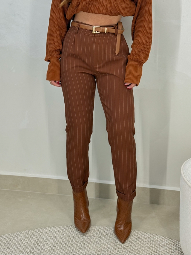 Calça Alfaiataria Risca de Giz Marrom