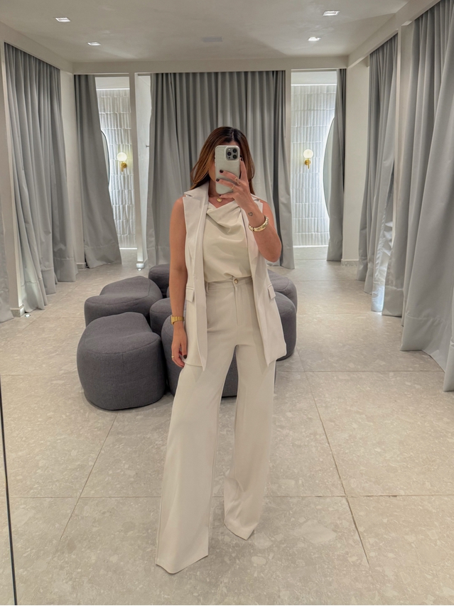 Conjunto Colete Eloise Areia