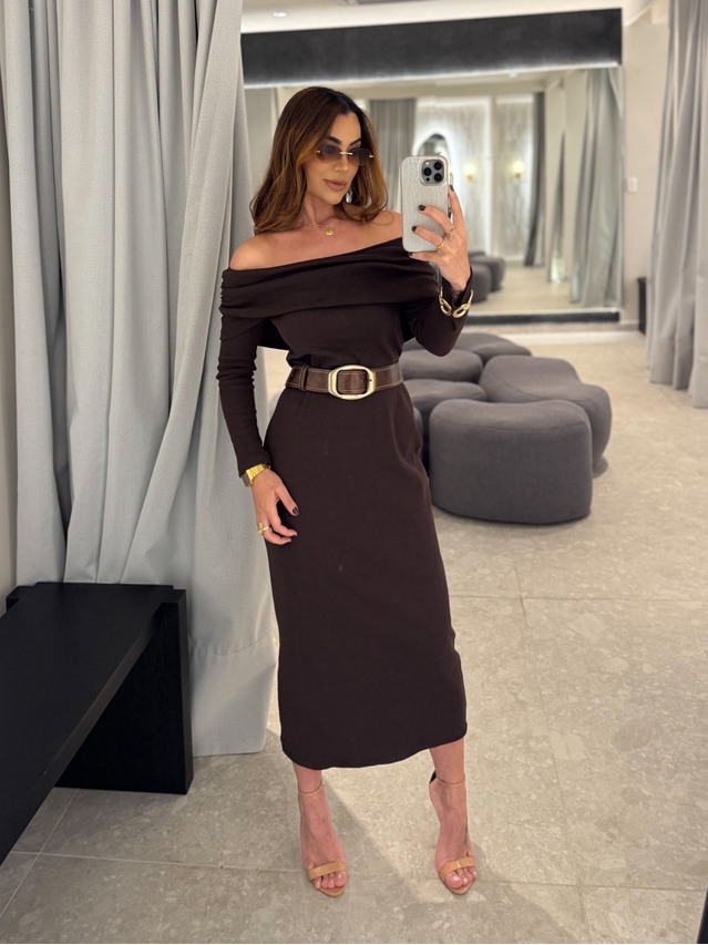 Vestido Canelado Ombro a Ombro Café