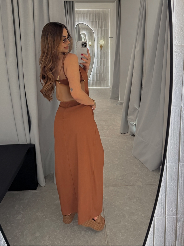 Vestido Midi Fenda Alexia Caramelo