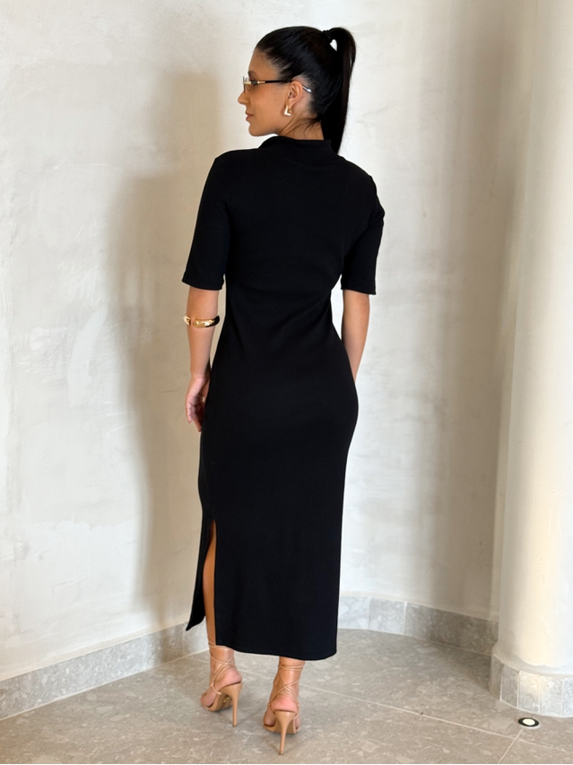 Vestido Canelado Gola Polo Tais Preto