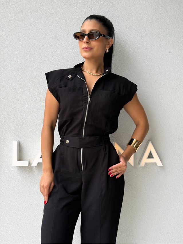 Macacão Tereza Preto 