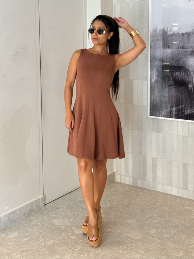 Vestido Regata Evasê Laila Marrom