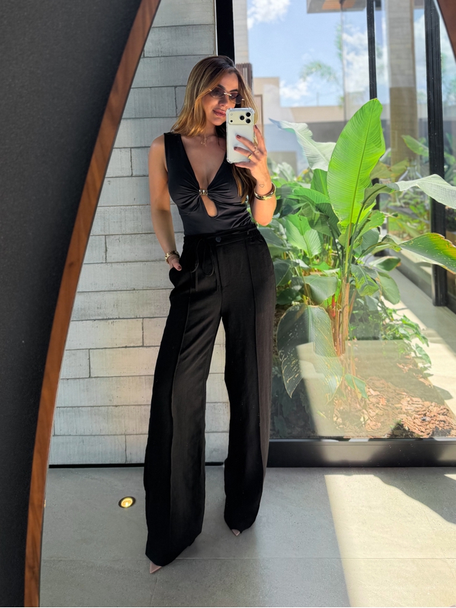 Calça Pantalona Sara Preta