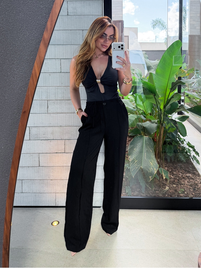 Calça Pantalona Sara Preta