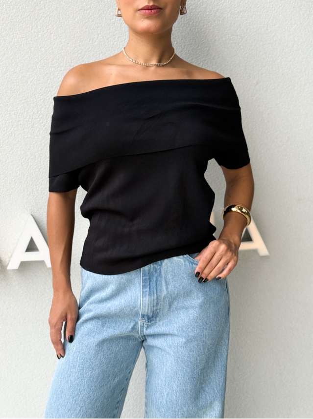 Blusa Ombro a Ombro Aura Preta