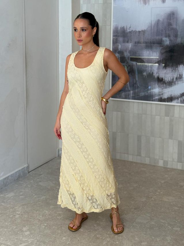 Vestido Midi Rendado Amy Manteiga