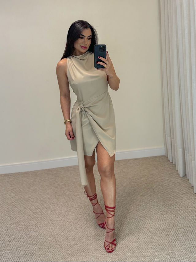 Vestido Gola Alta Nó Areia