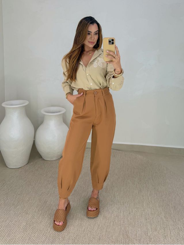 Calça Alfaiataria Cenoura Marrom