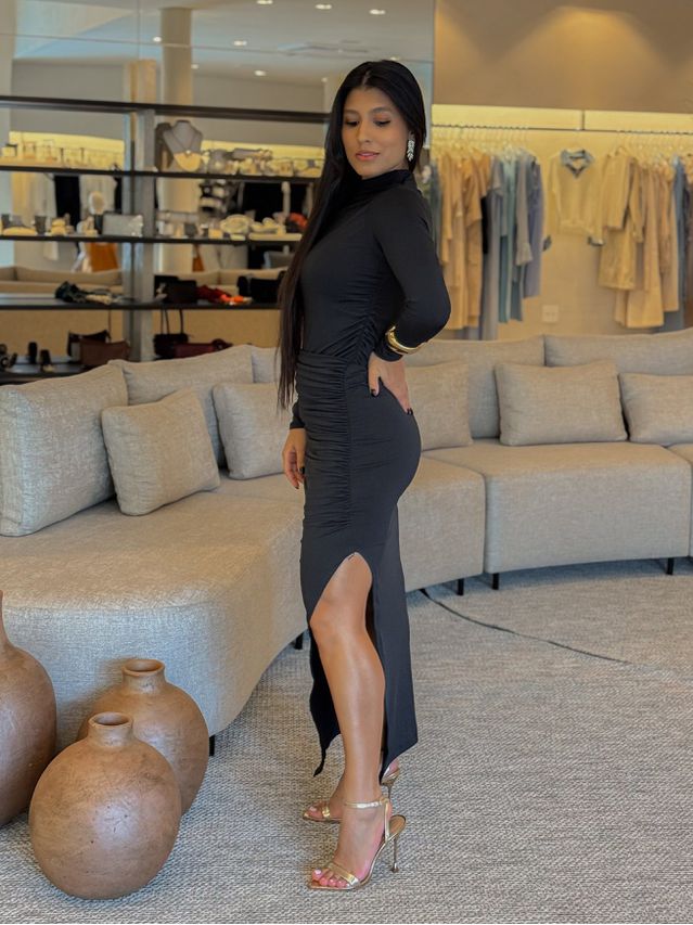 Vestido Suplex Manga Longa Preto