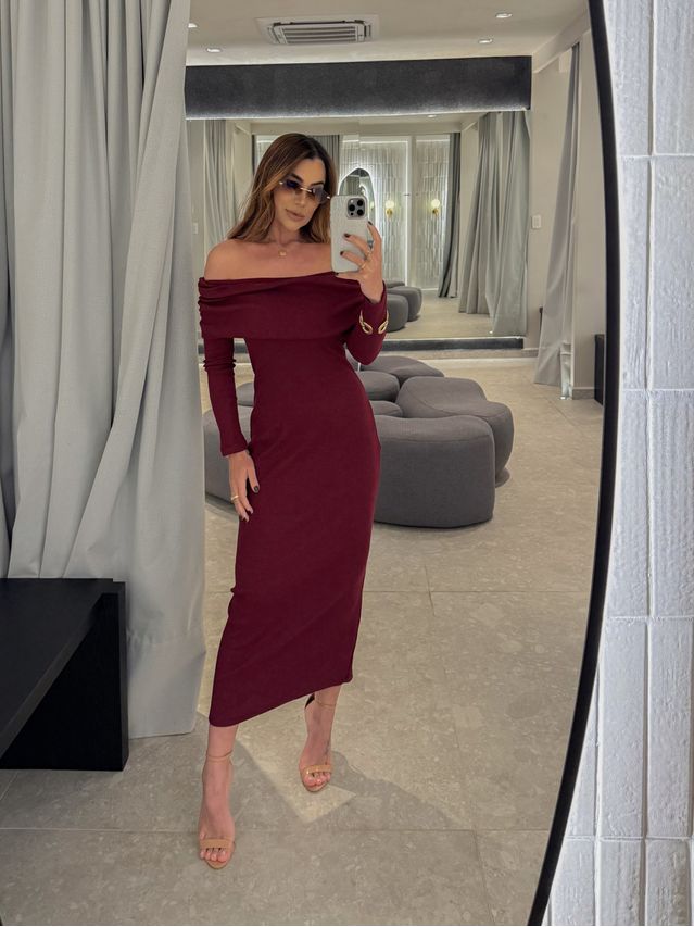 Vestido Canelado Ombro a Ombro Cereja 