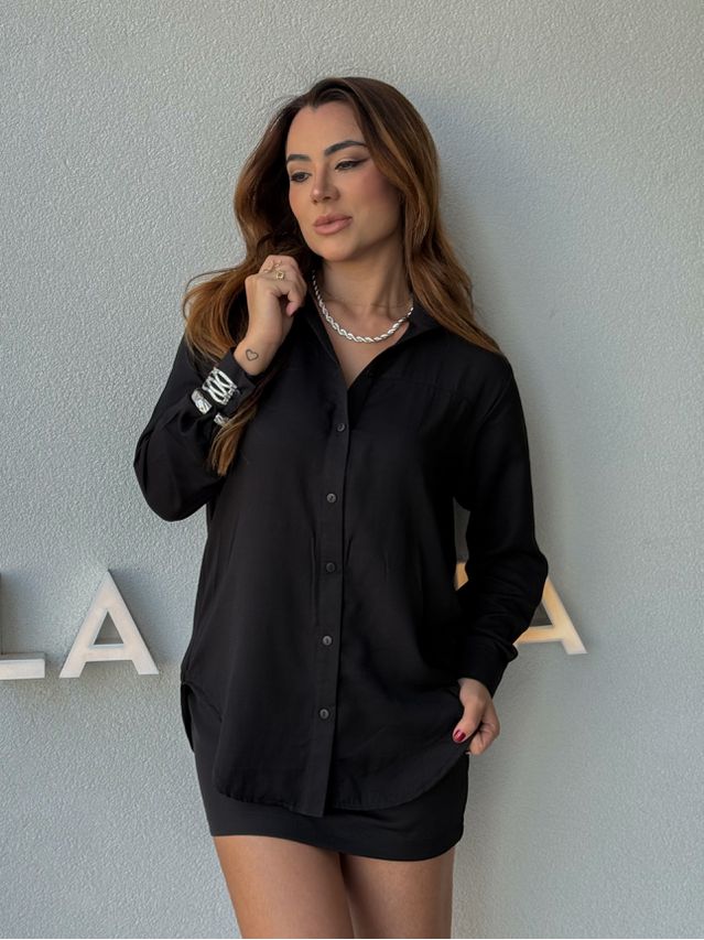 Camisa Viscolinho Talita Preta