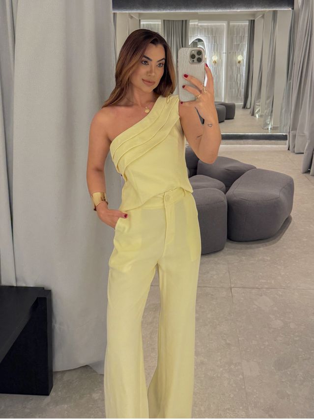 Conjunto Ombro Só Talia Manteiga