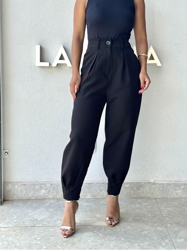 Calça Alfaiataria Cenoura Preta