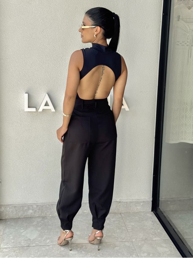 Calça Alfaiataria Cenoura Preta