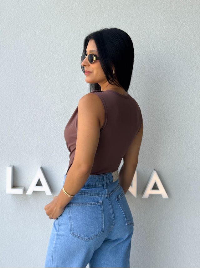 Body Decote Gaia Café 