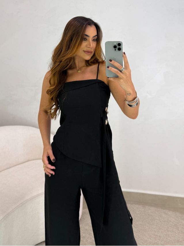 Macacão Fivela Monique Preto