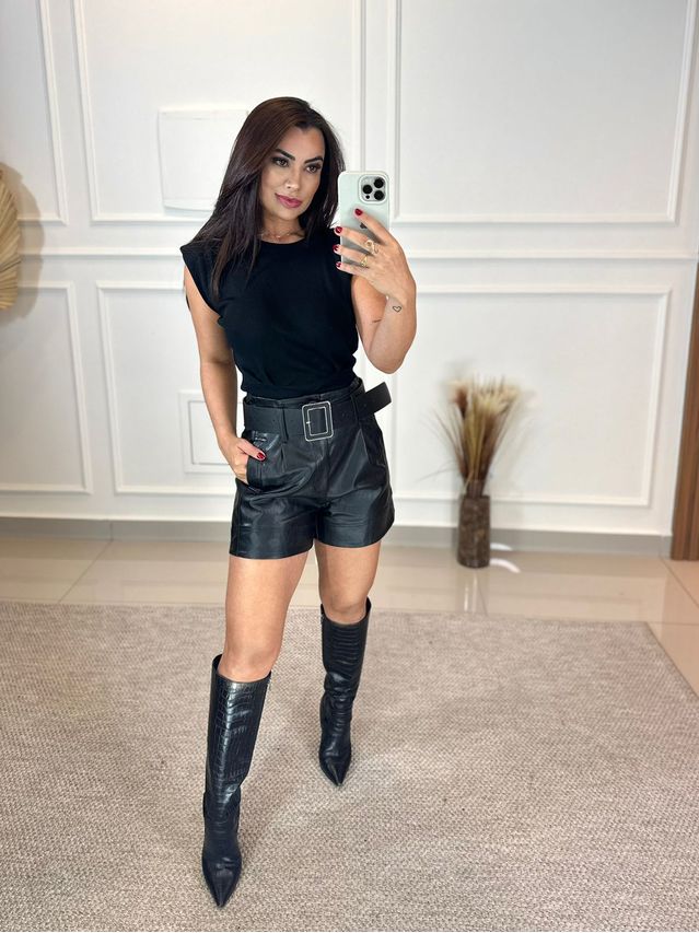 Short Couro Fake Viviane