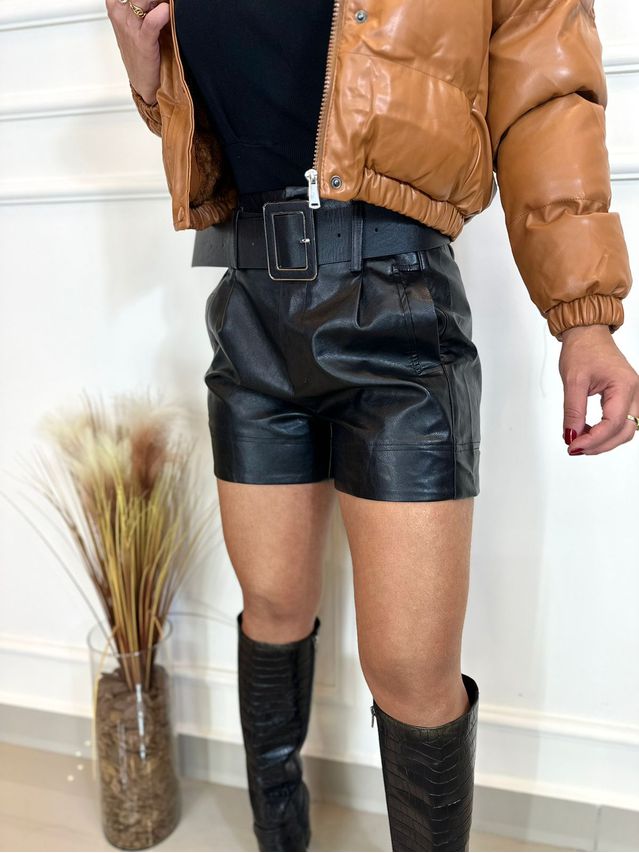 Short Couro Fake Viviane