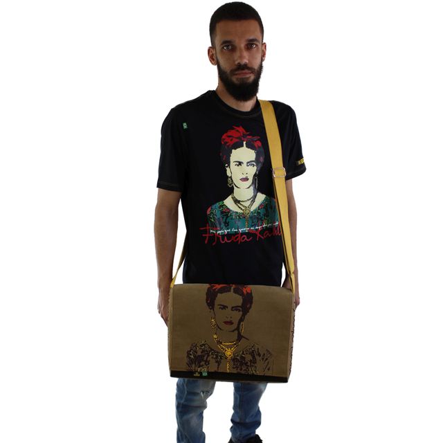 Camiseta Frida Kahlo Alas Preta