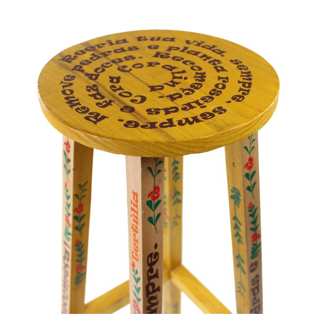 Banco Cora Coralina - amarelo