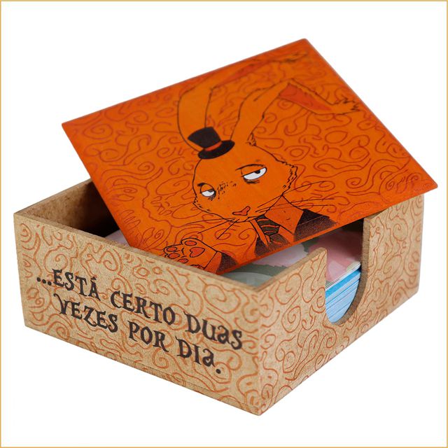 PORTA-RECADOS MUNDO ALICE - LEBRE