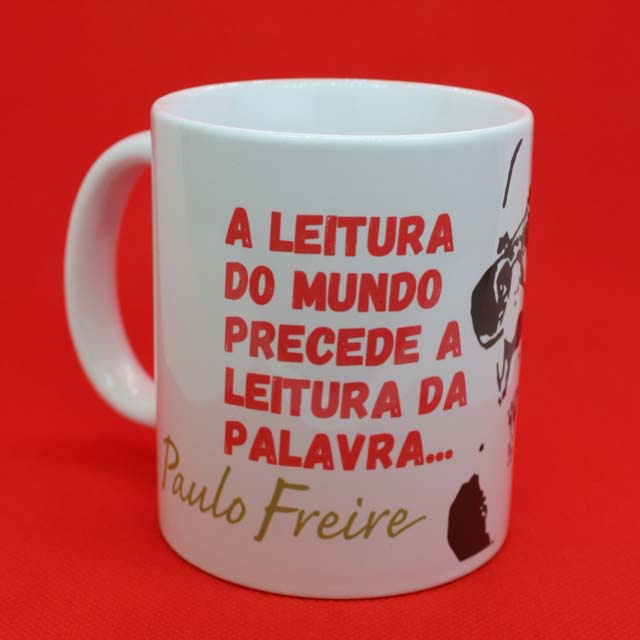 Caneca Paulo Freire Leitura