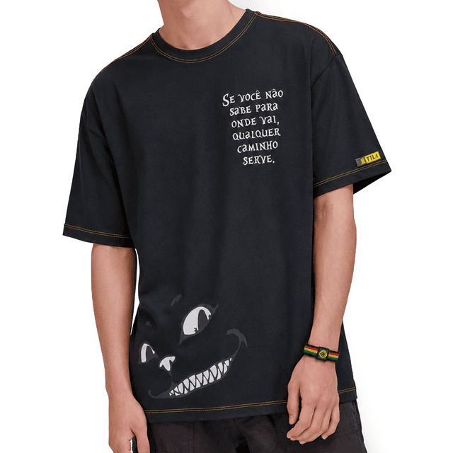 Camiseta Mundo Alice Gato - Preta