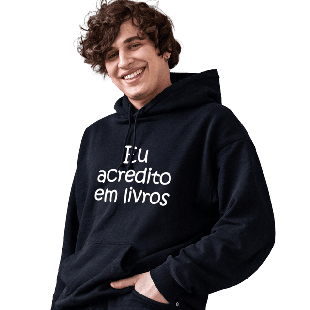 Moletom Eu Acredito Em Livros - Preto