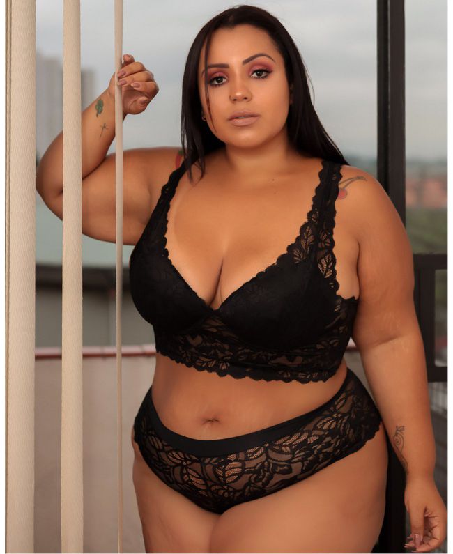 Conjunto Plus Size Croped Alça De Renda Preto C/caleçon Cós