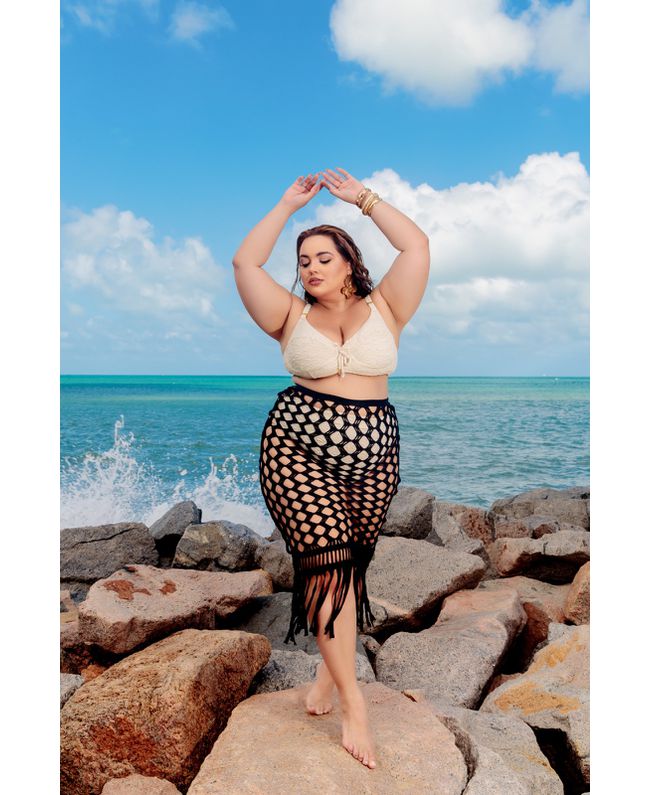 Saia Plus Size Macramê Preta