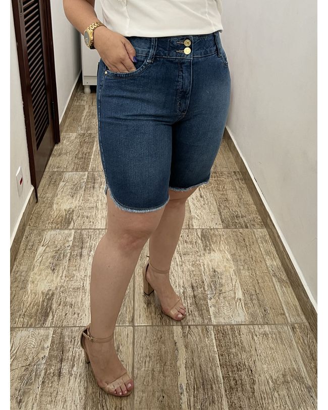 Bermuda Feminina Jeans Loopper Desfiada na Barra