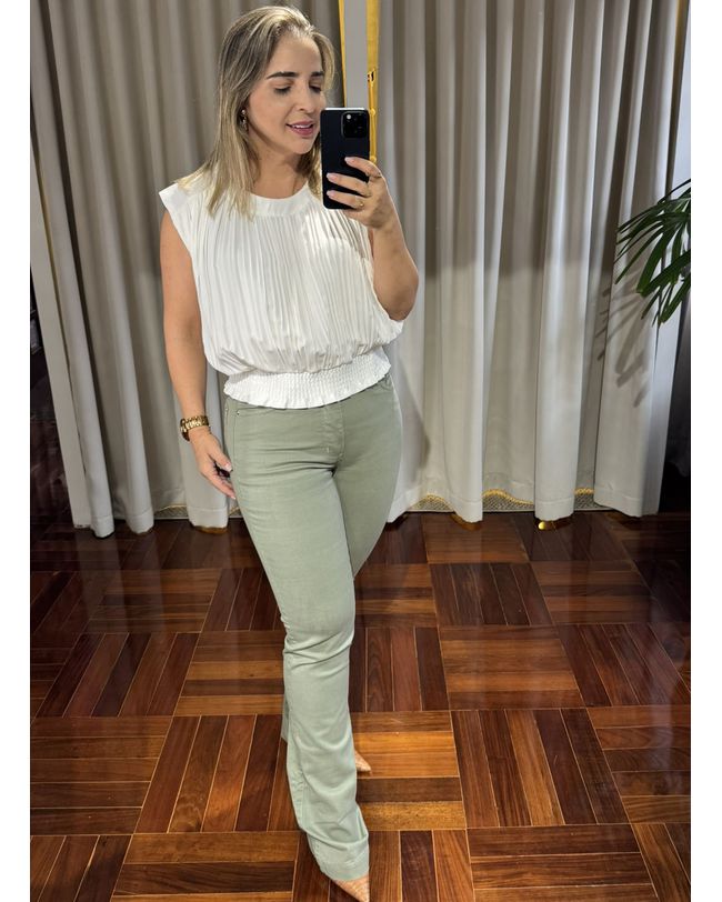 Calça Feminina Loopper Flare Verde Claro Oliva