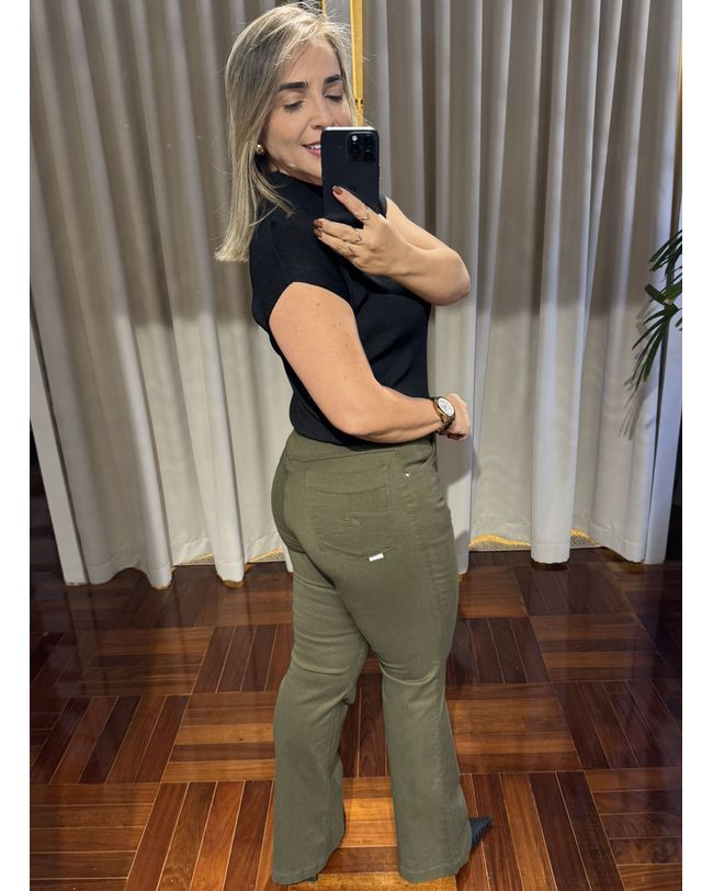 Calça Feminina Flare Loopper Verde Musgo 