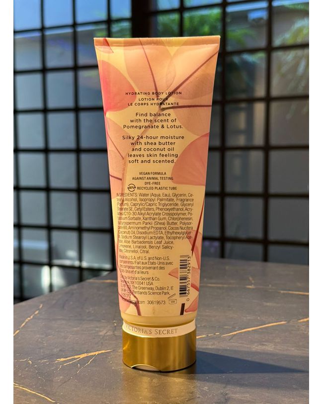 CREME VICTORIA SECRET POMEGRANATE & LOTUS