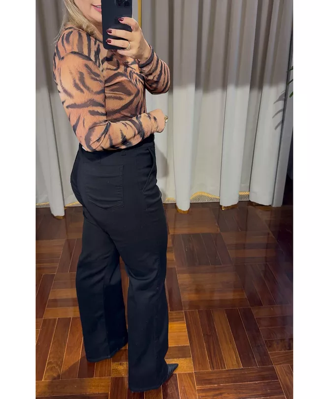 Calça Feminina Preta Wideleg Loopper | LOJA VOLARIUM