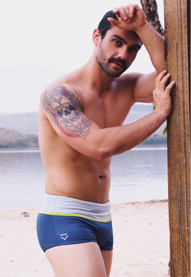 Sungão Frelith com Recortes Azul Marinho, Azul Cla... - FRELITH